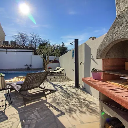 Hébergement de vacances Mit Privatpool Fuer 5 Personen Ca 60 Qm In Sisan, Istrien Suedkueste Von Istrien *